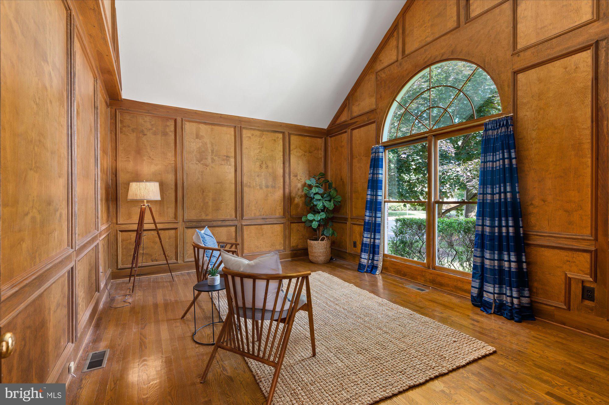 KENTSDALE ESTATES - Residential