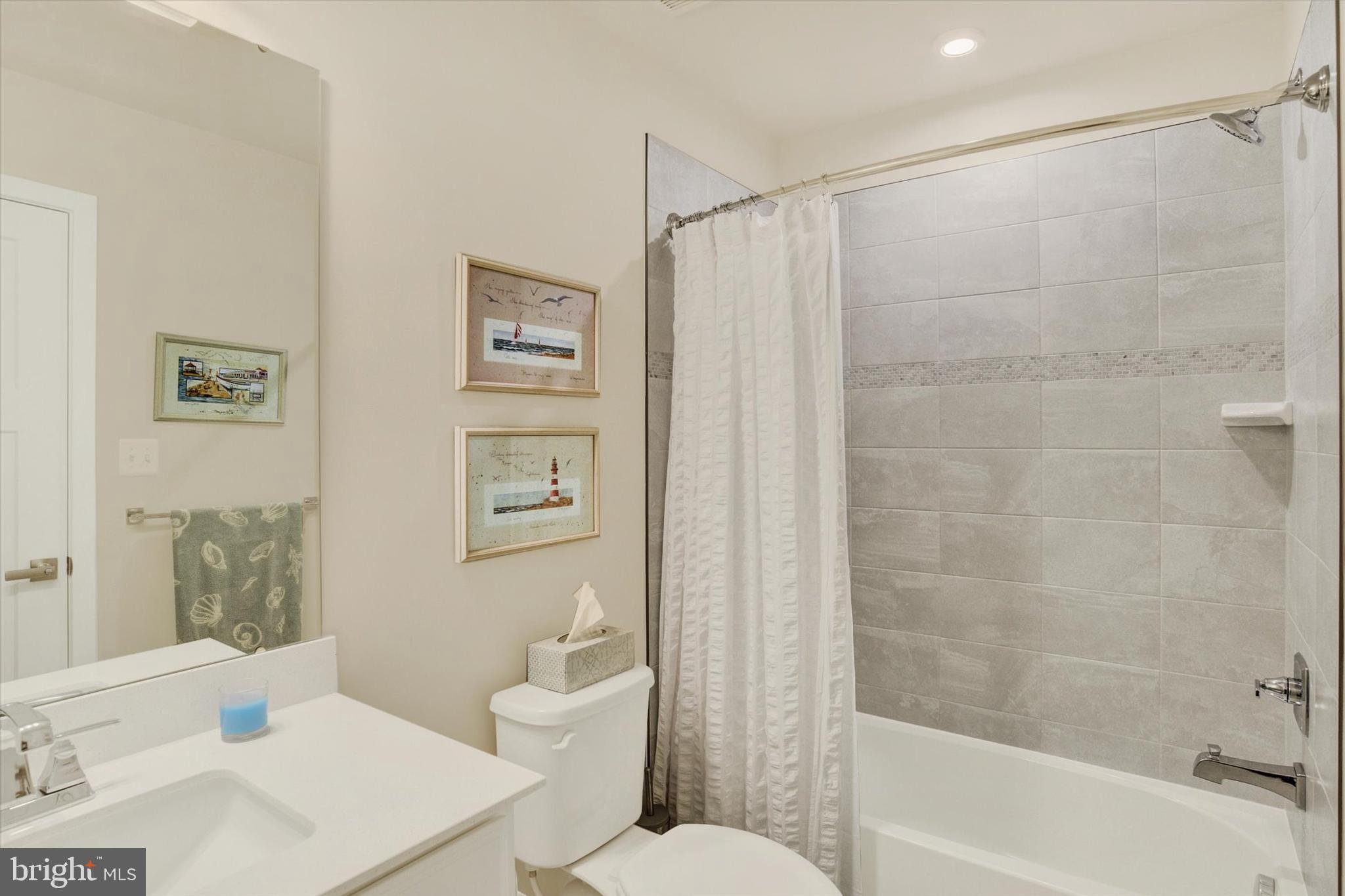 BLUE RIDGE PARK - Residential