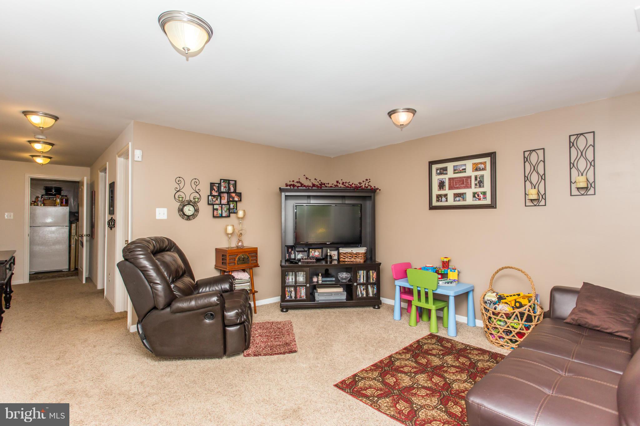 SUMMIT RIDGE - Residential