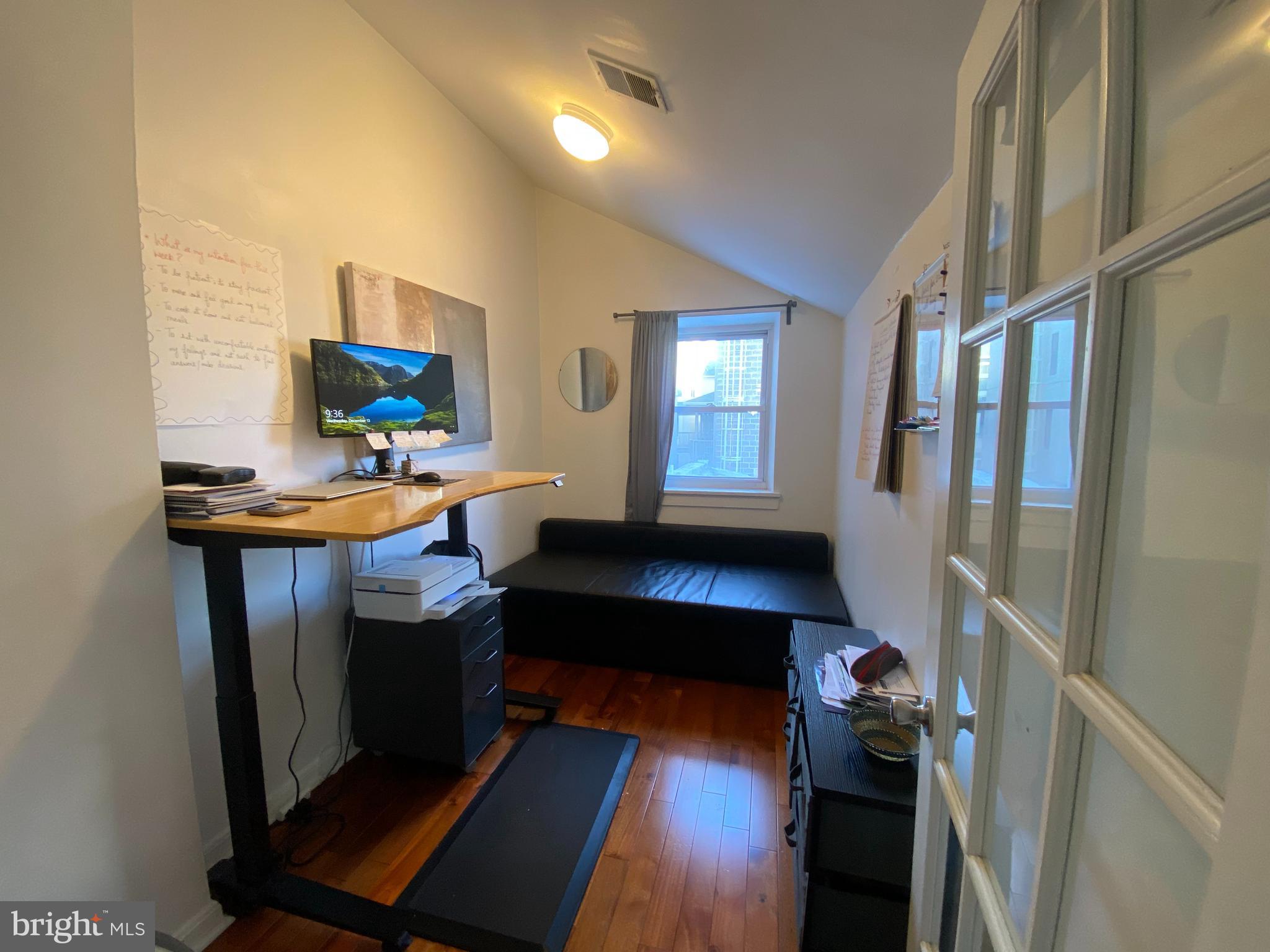OLD CITY - Residential Lease