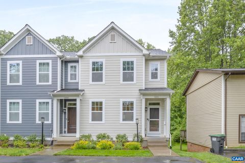 126 LONGWOOD DR C CHARLOTTESVILLE VA 22903