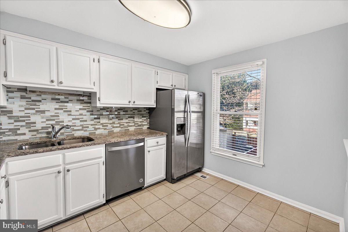 COLONY VILLAGE - Residential