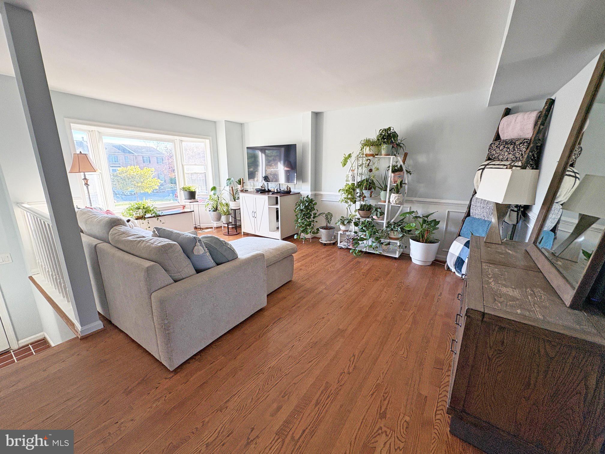 COLONY VILLAGE - Residential