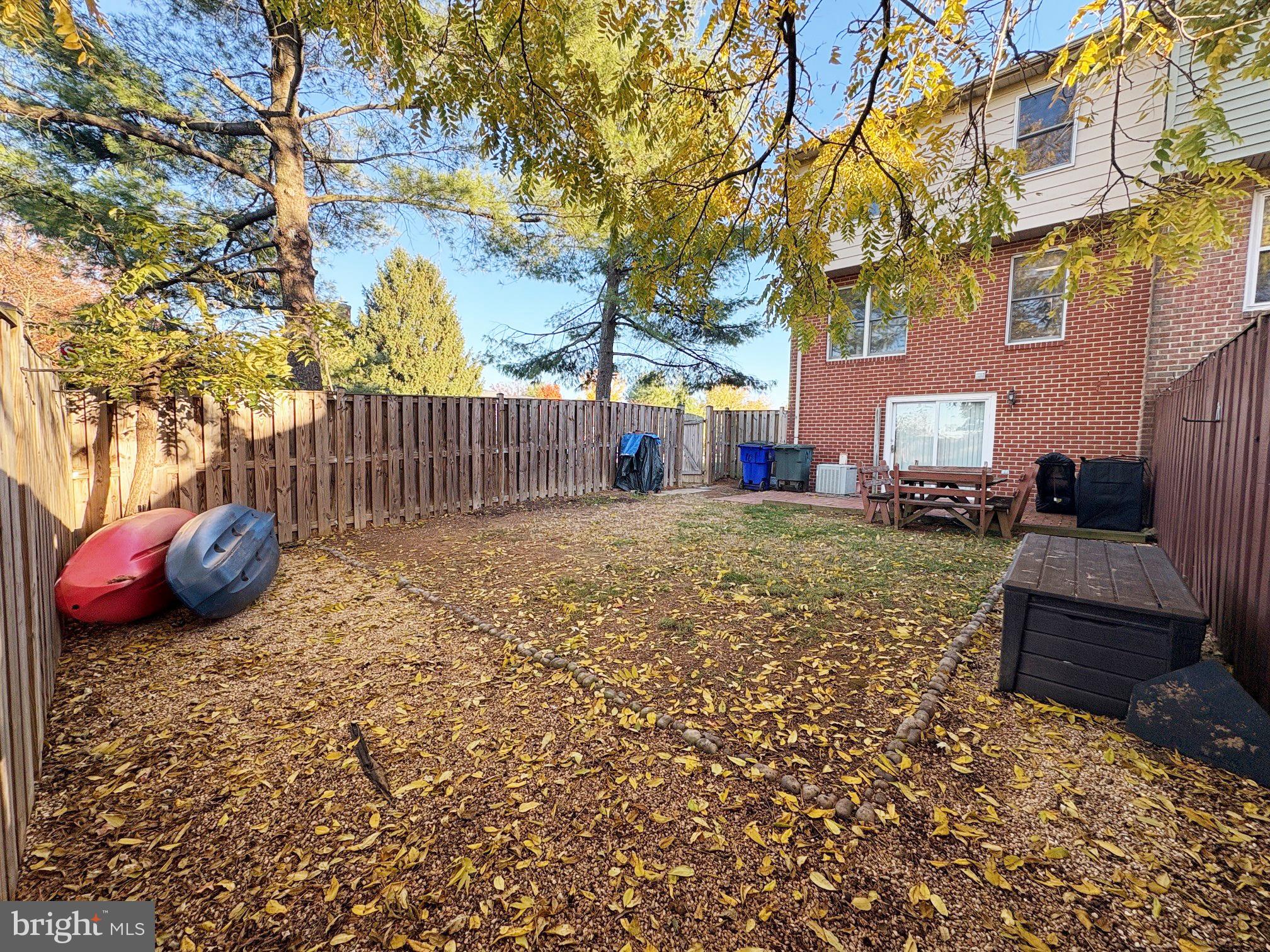 COLONY VILLAGE - Residential