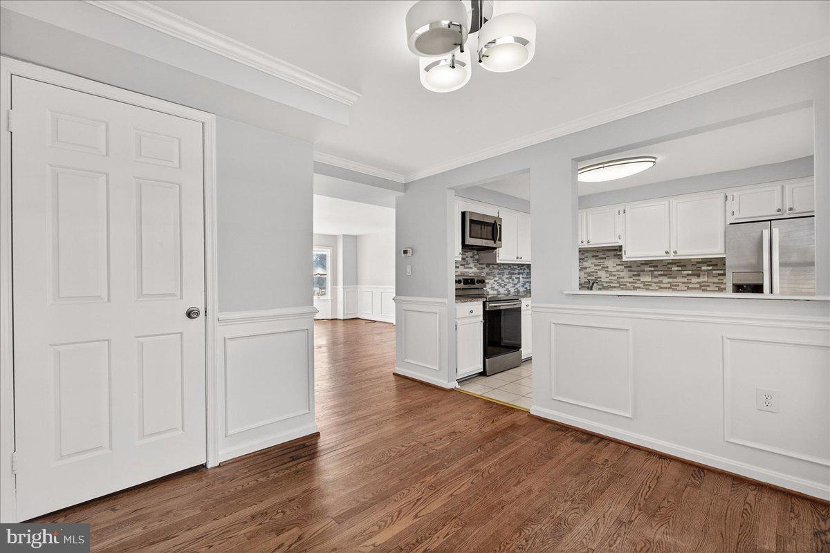 COLONY VILLAGE - Residential