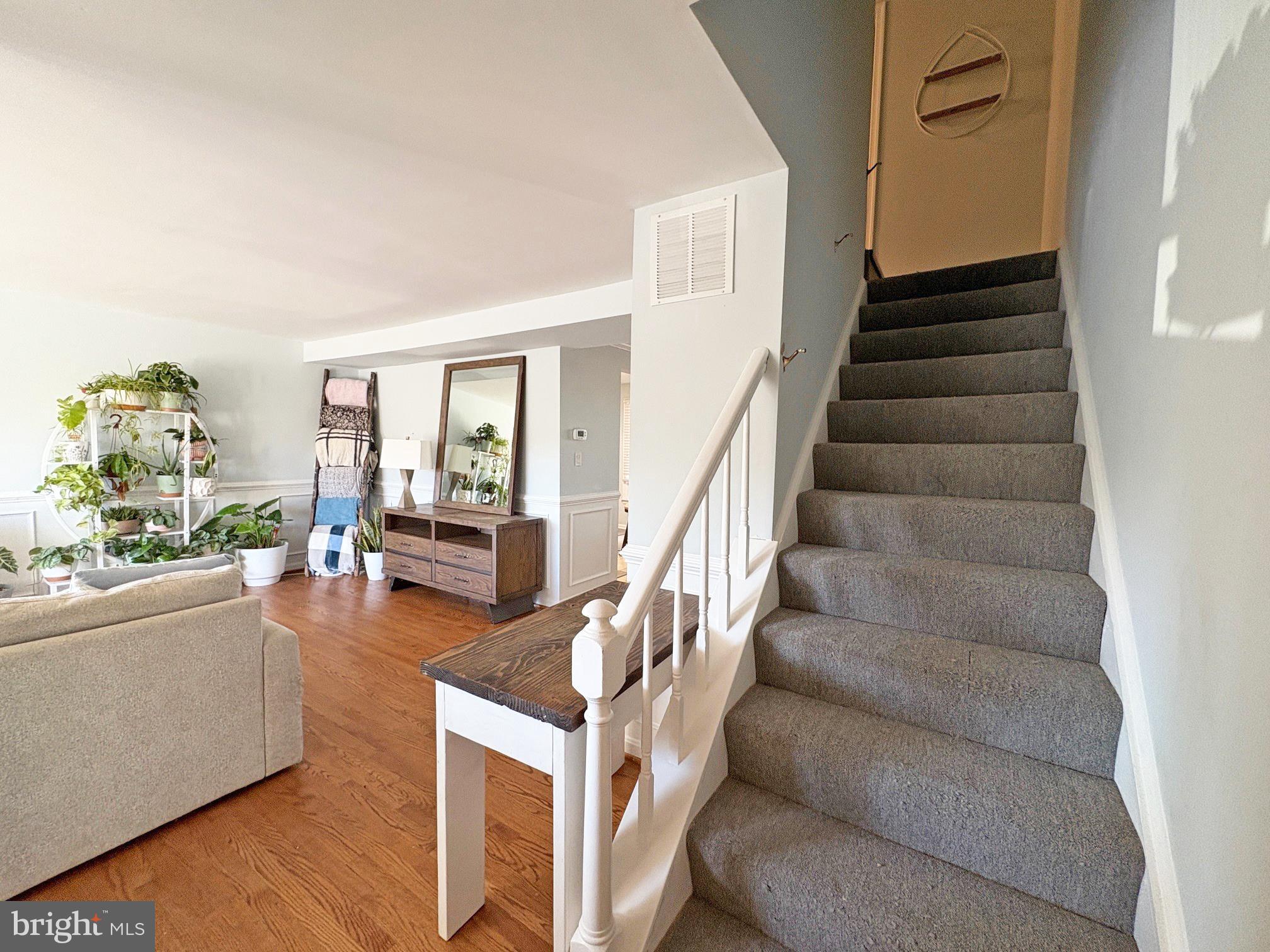 COLONY VILLAGE - Residential