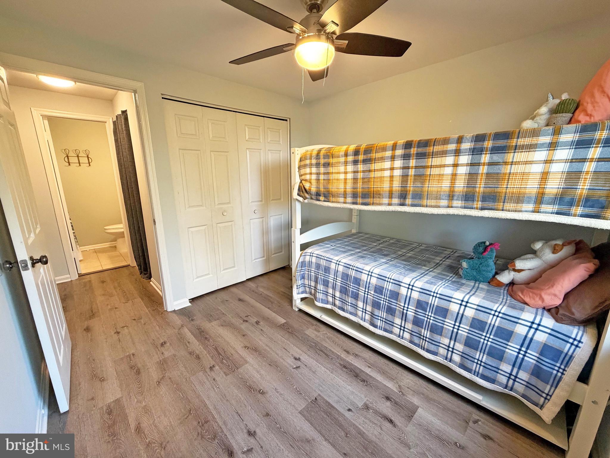 COLONY VILLAGE - Residential