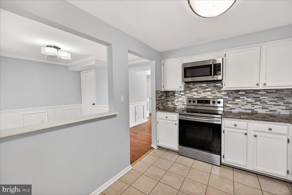 COLONY VILLAGE - Residential