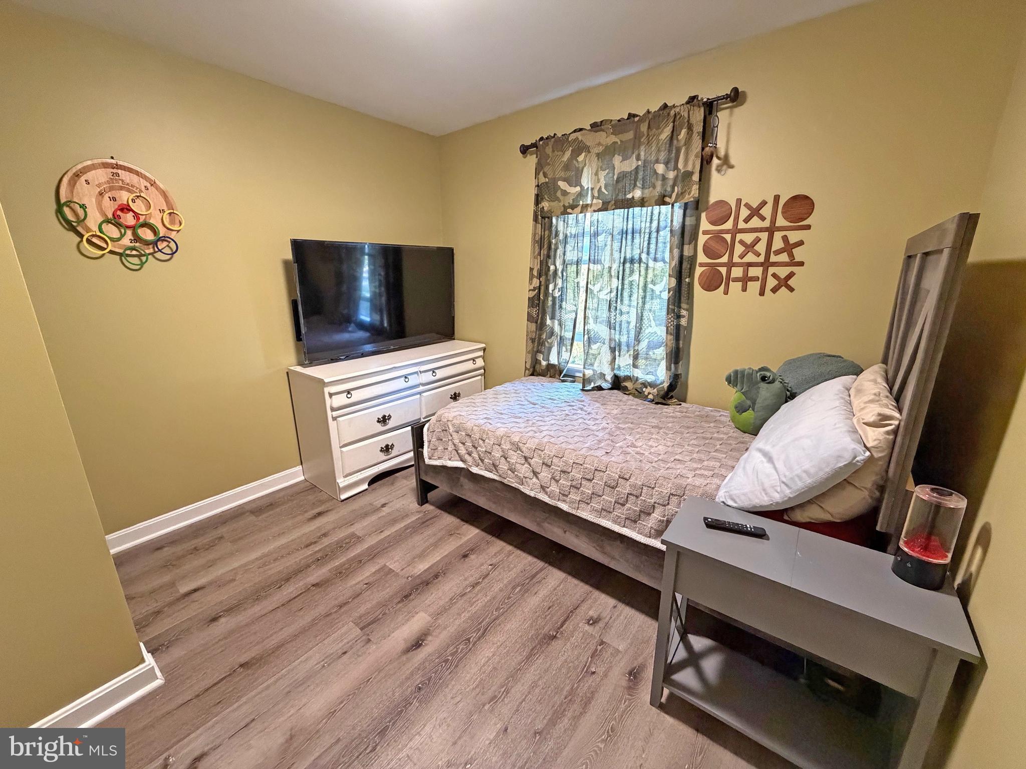 COLONY VILLAGE - Residential