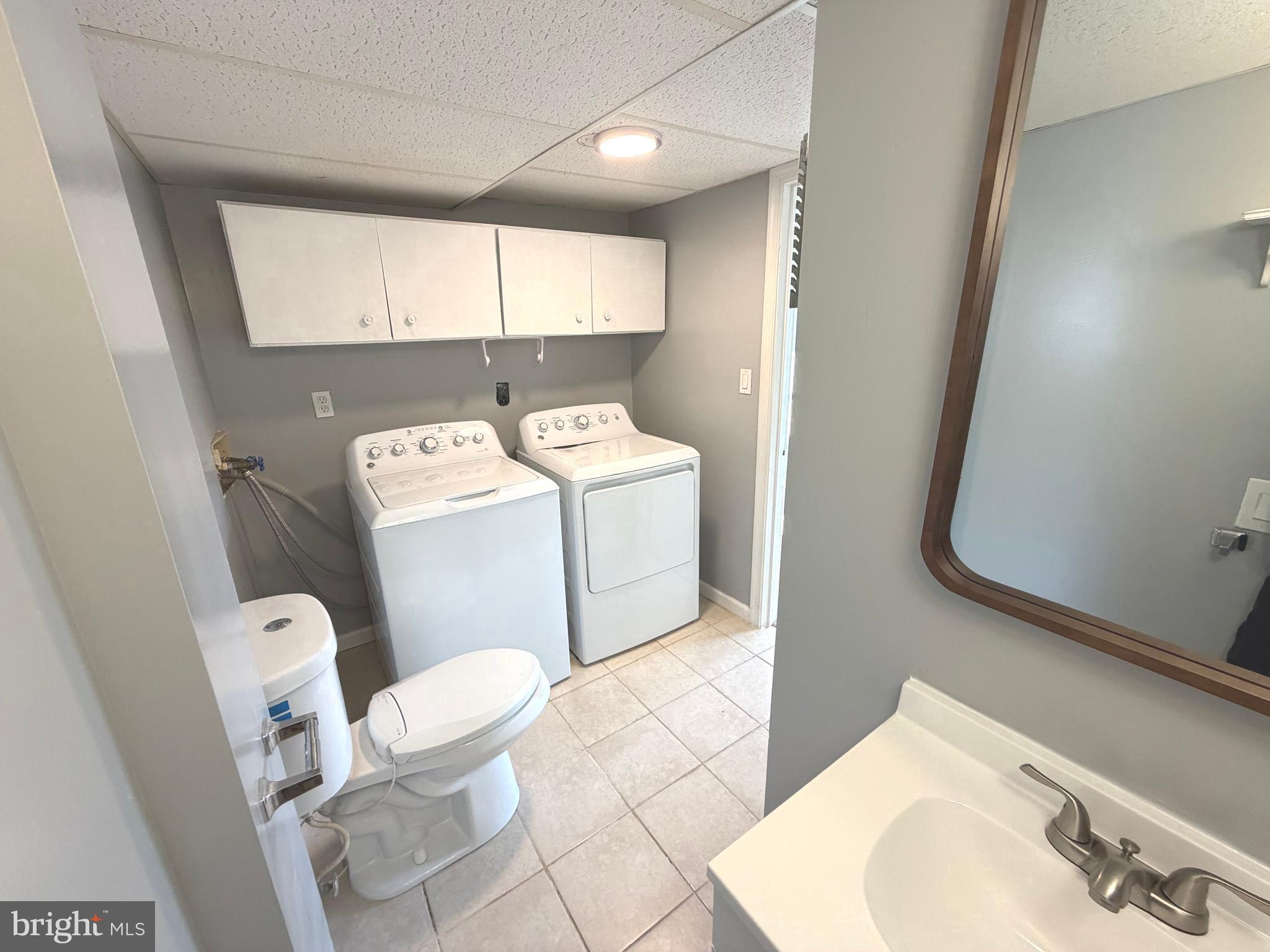 COLONY VILLAGE - Residential