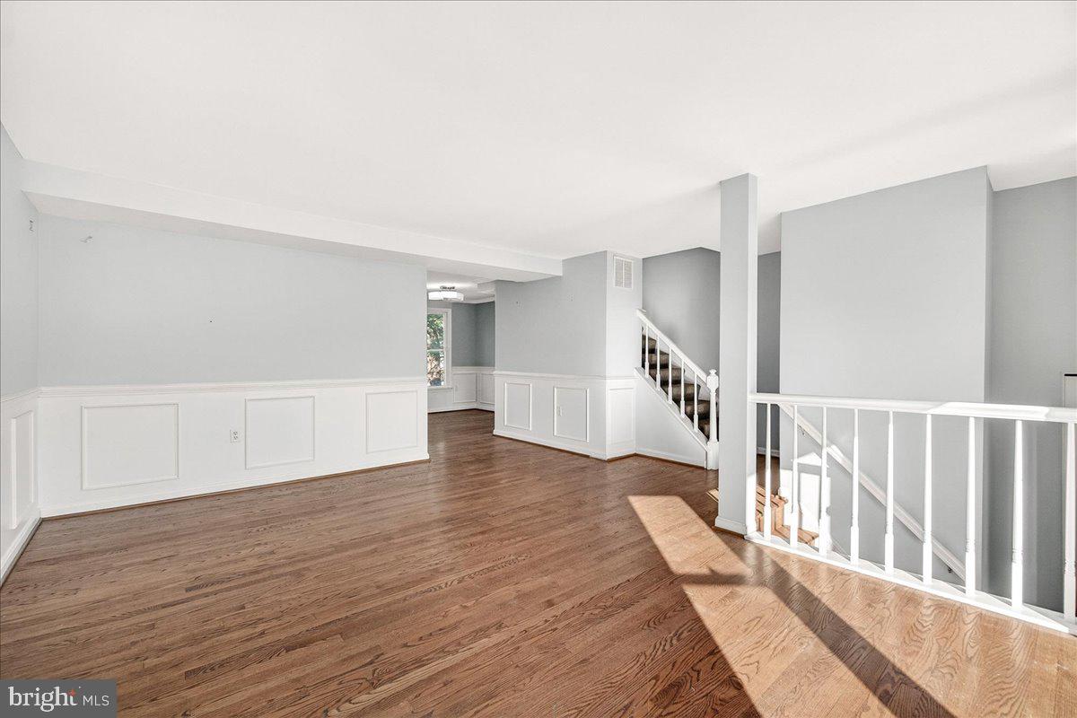 COLONY VILLAGE - Residential