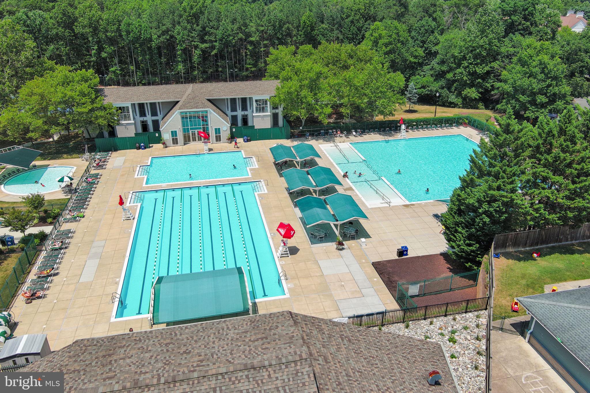 RUSSETT GREEN - Residential