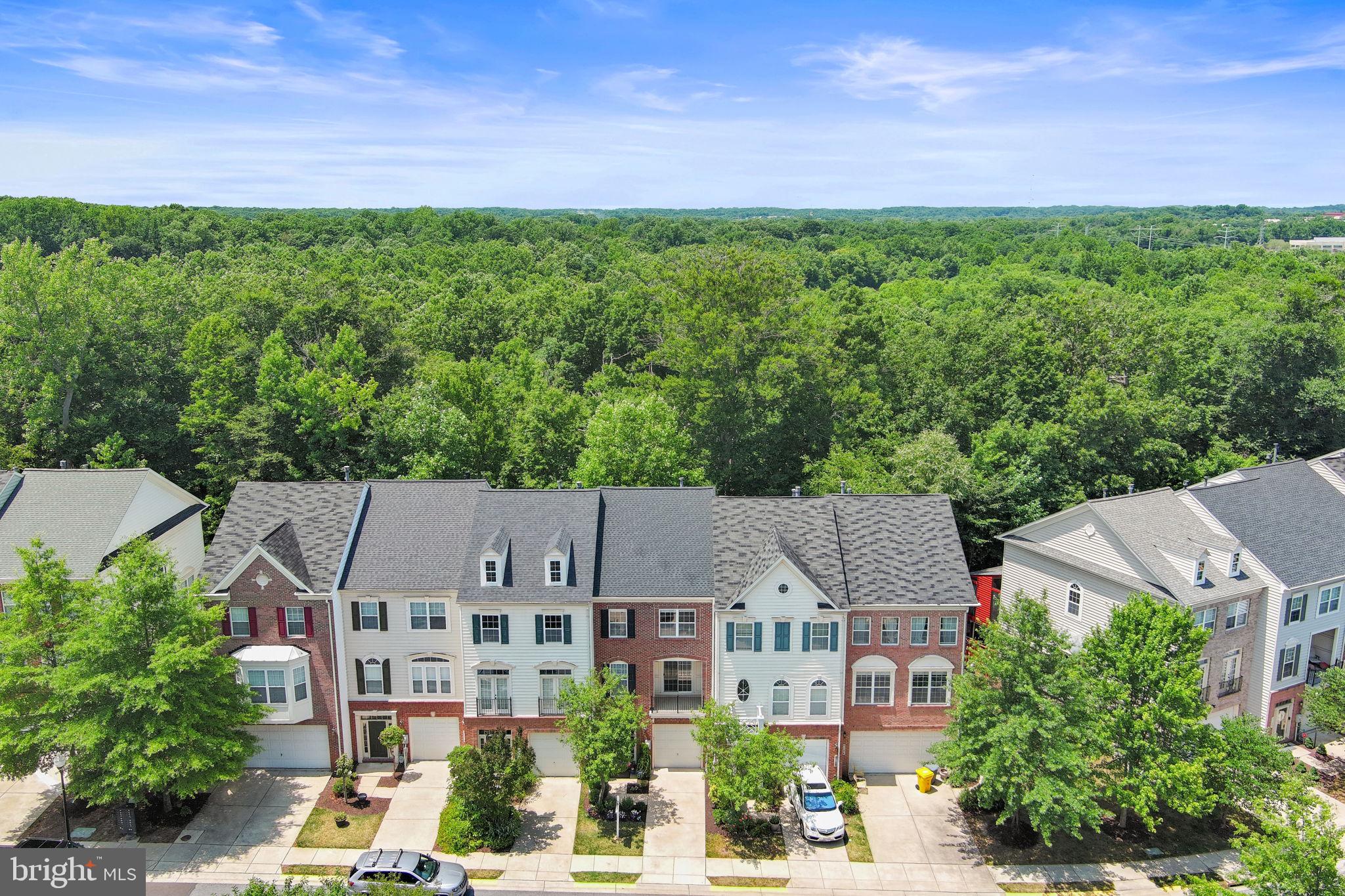 RUSSETT GREEN - Residential