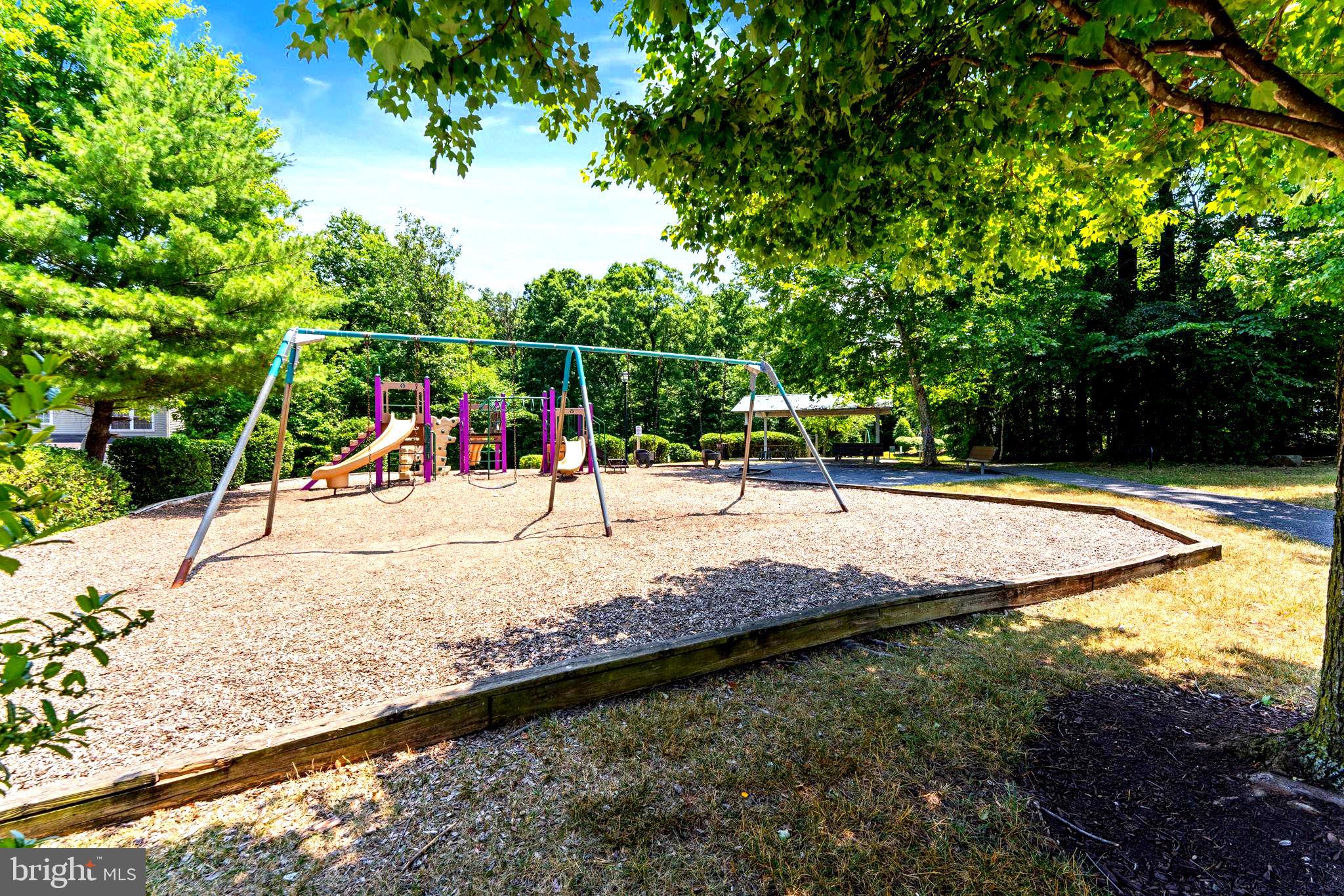 RUSSETT GREEN - Residential