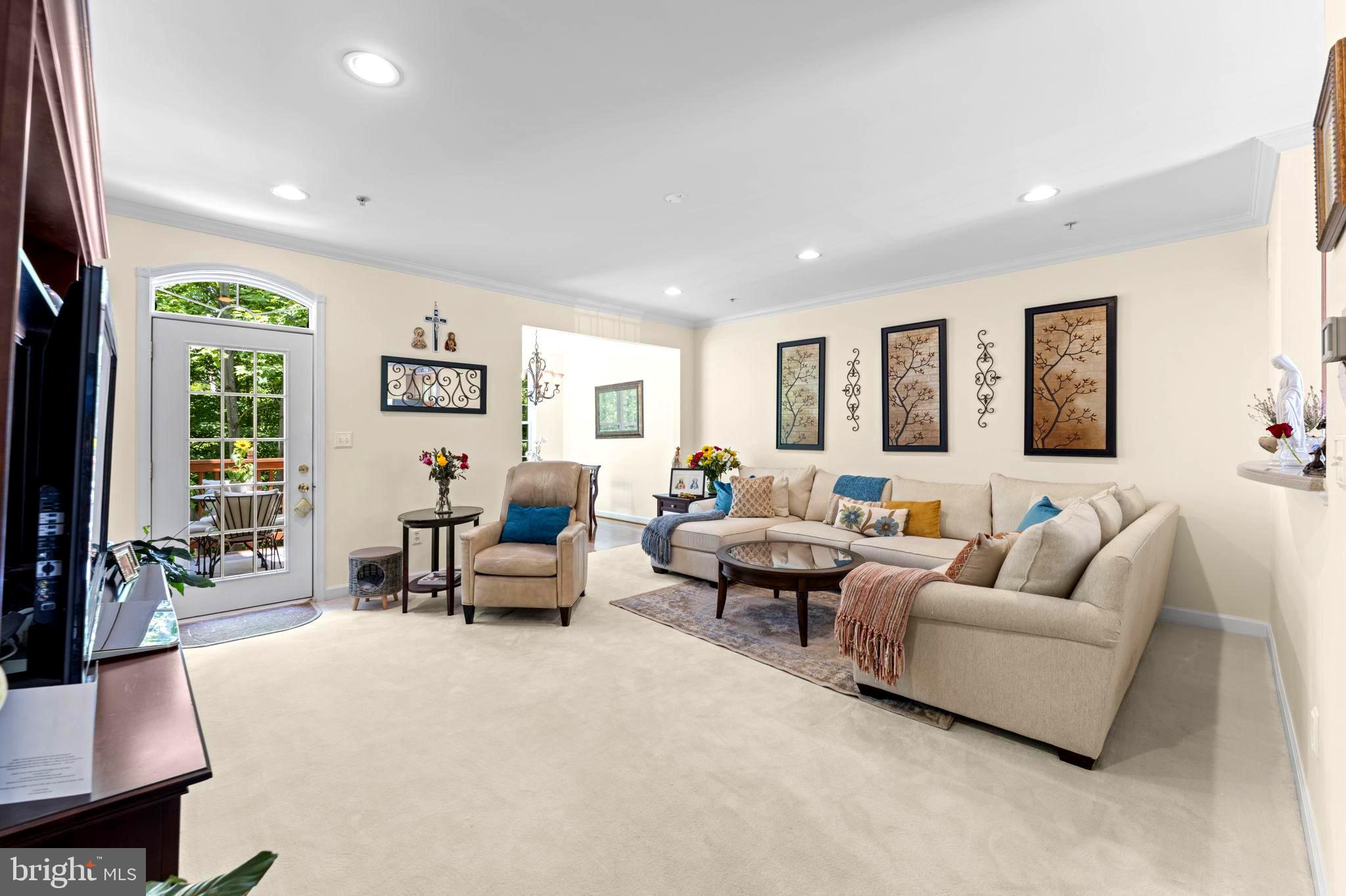 RUSSETT GREEN - Residential