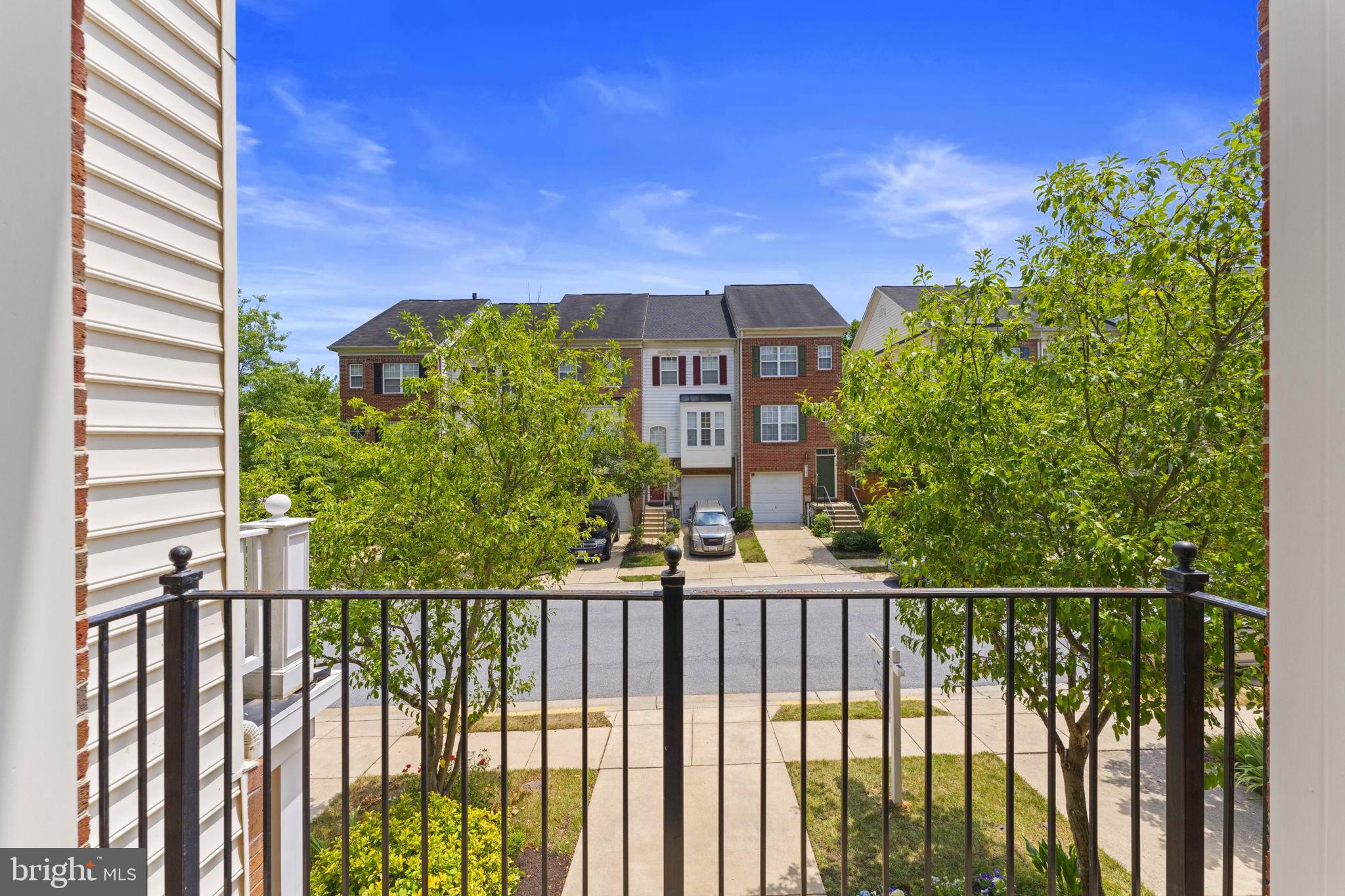 RUSSETT GREEN - Residential