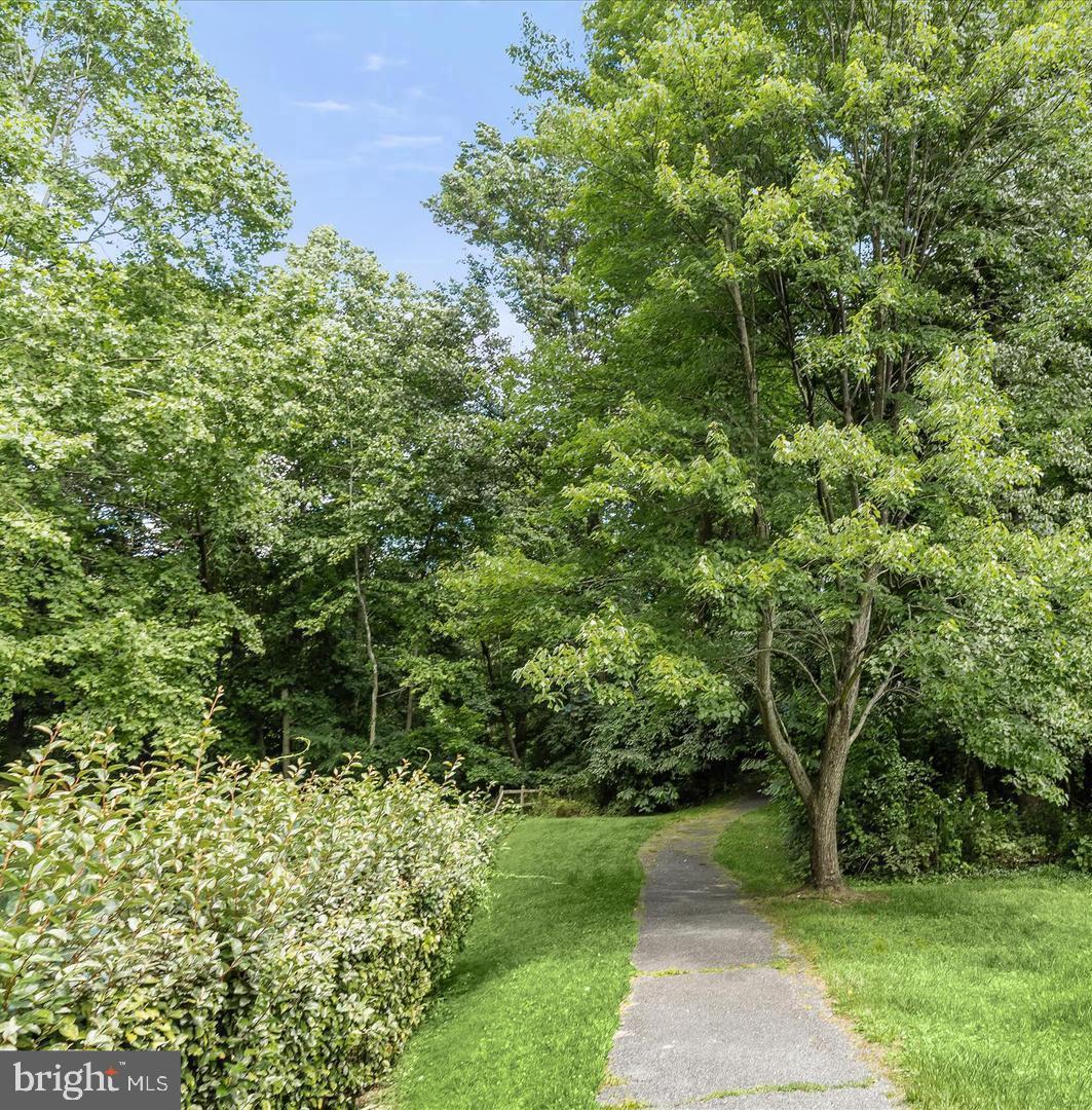 RUSSETT GREEN - Residential