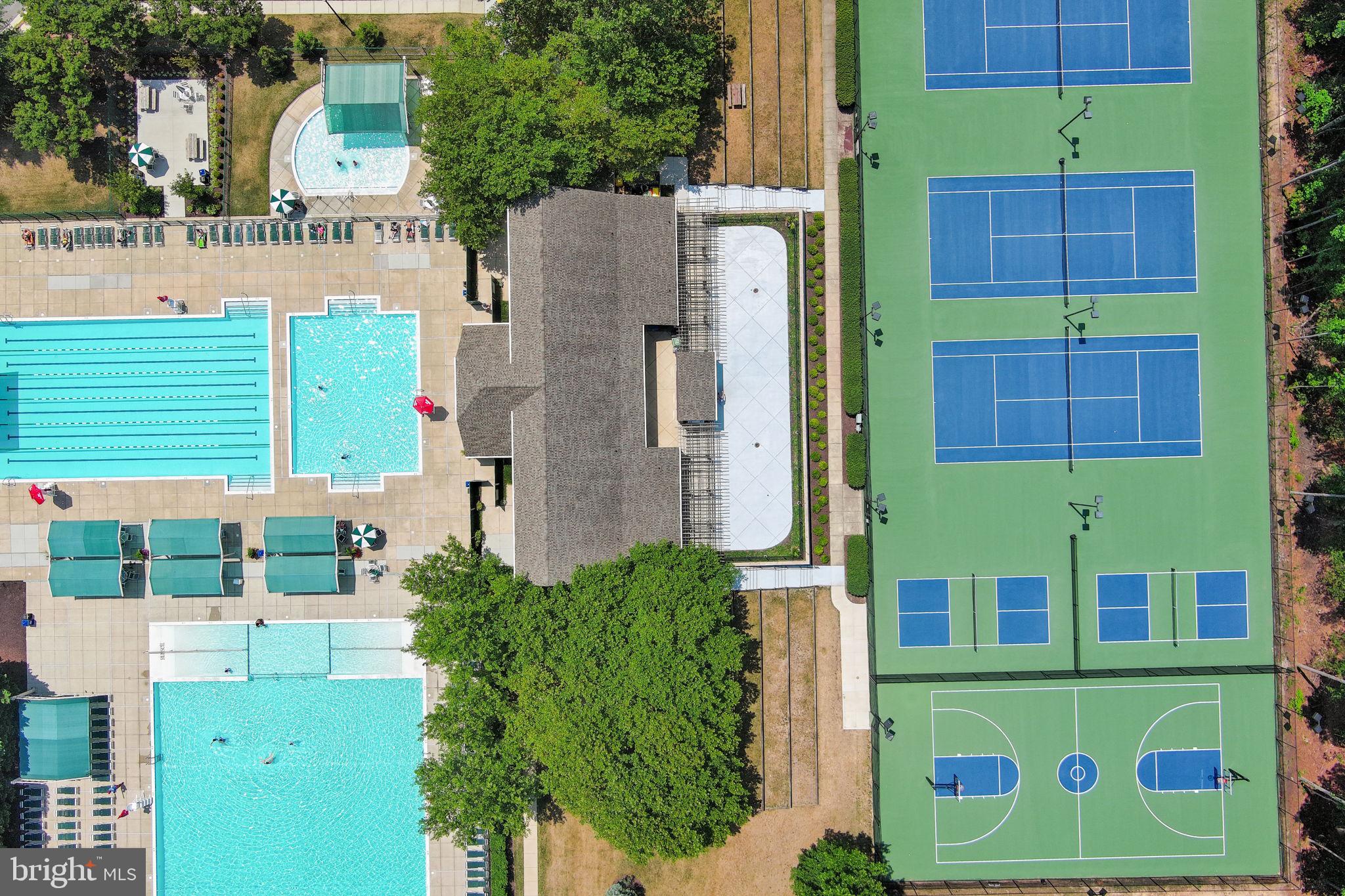 RUSSETT GREEN - Residential