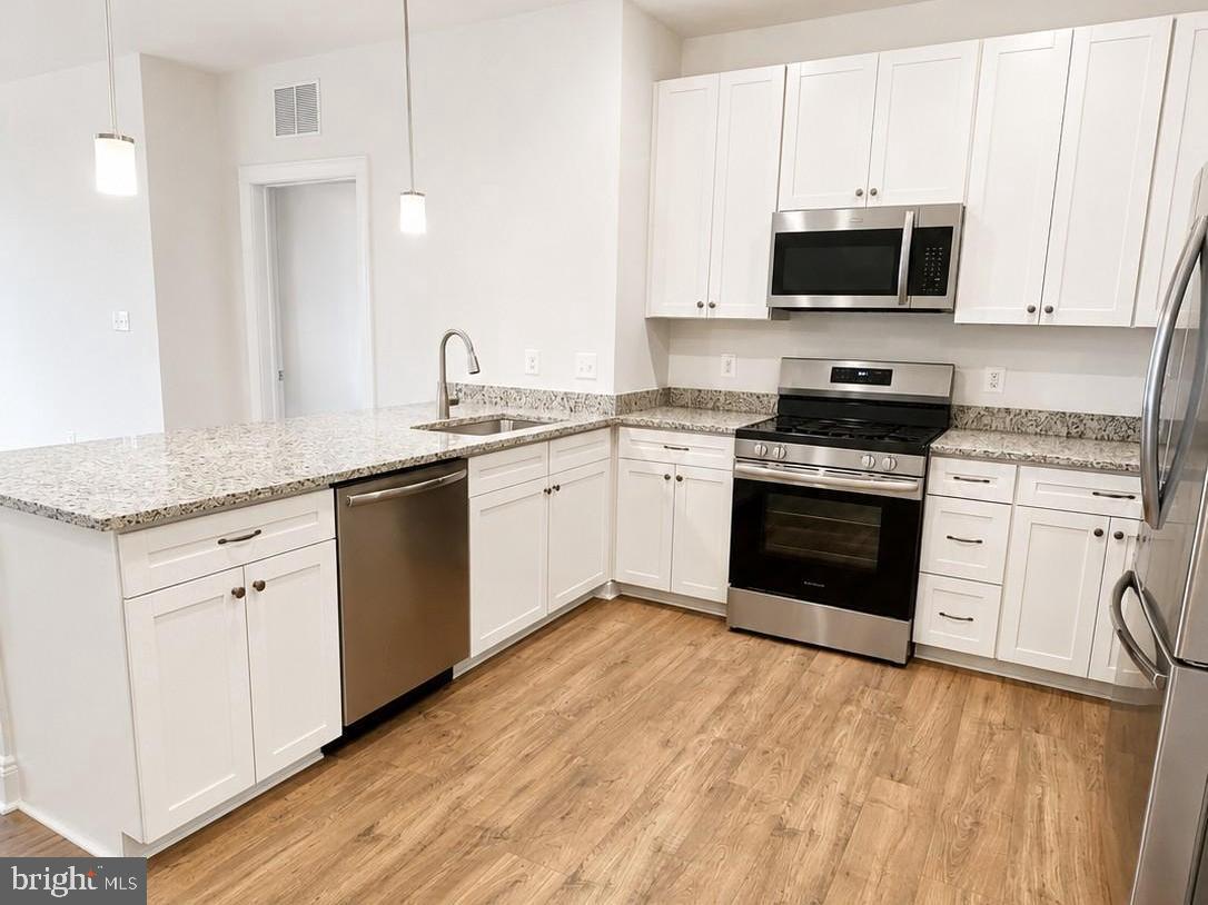 406 BOLD RULER COURT 405