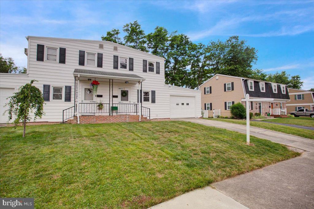 Photo of 406 W 6th Street, Lititz, PA 17543 (MLS # PALA2052306)