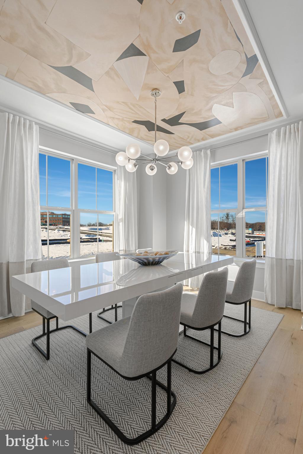 VANTAGE HILL - Residential