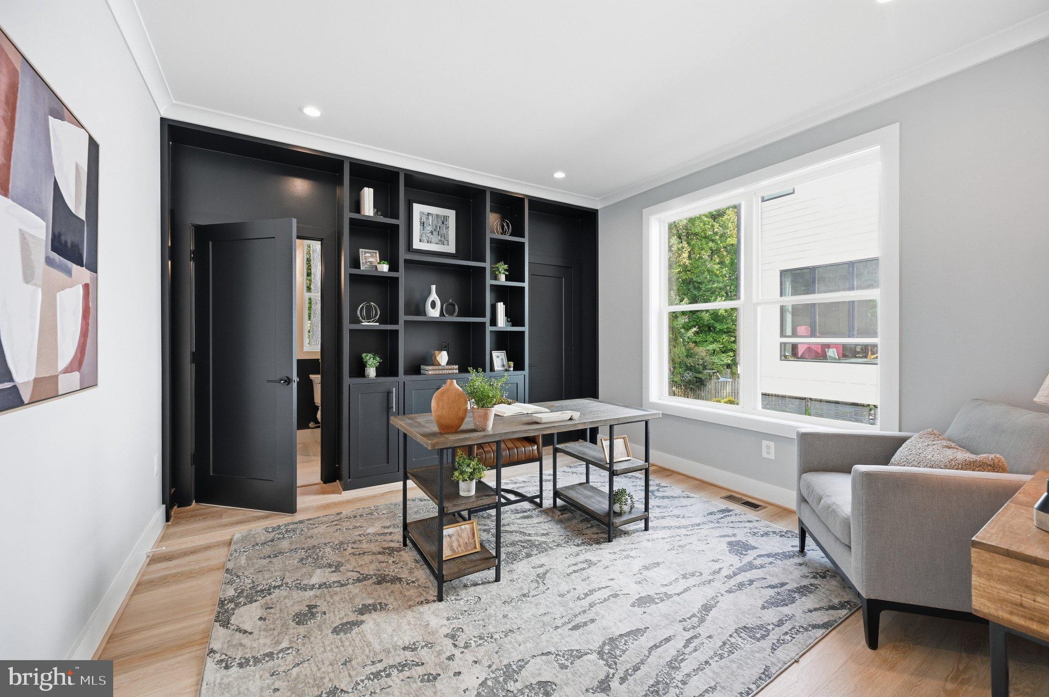 207 PATRICK STREET SW
