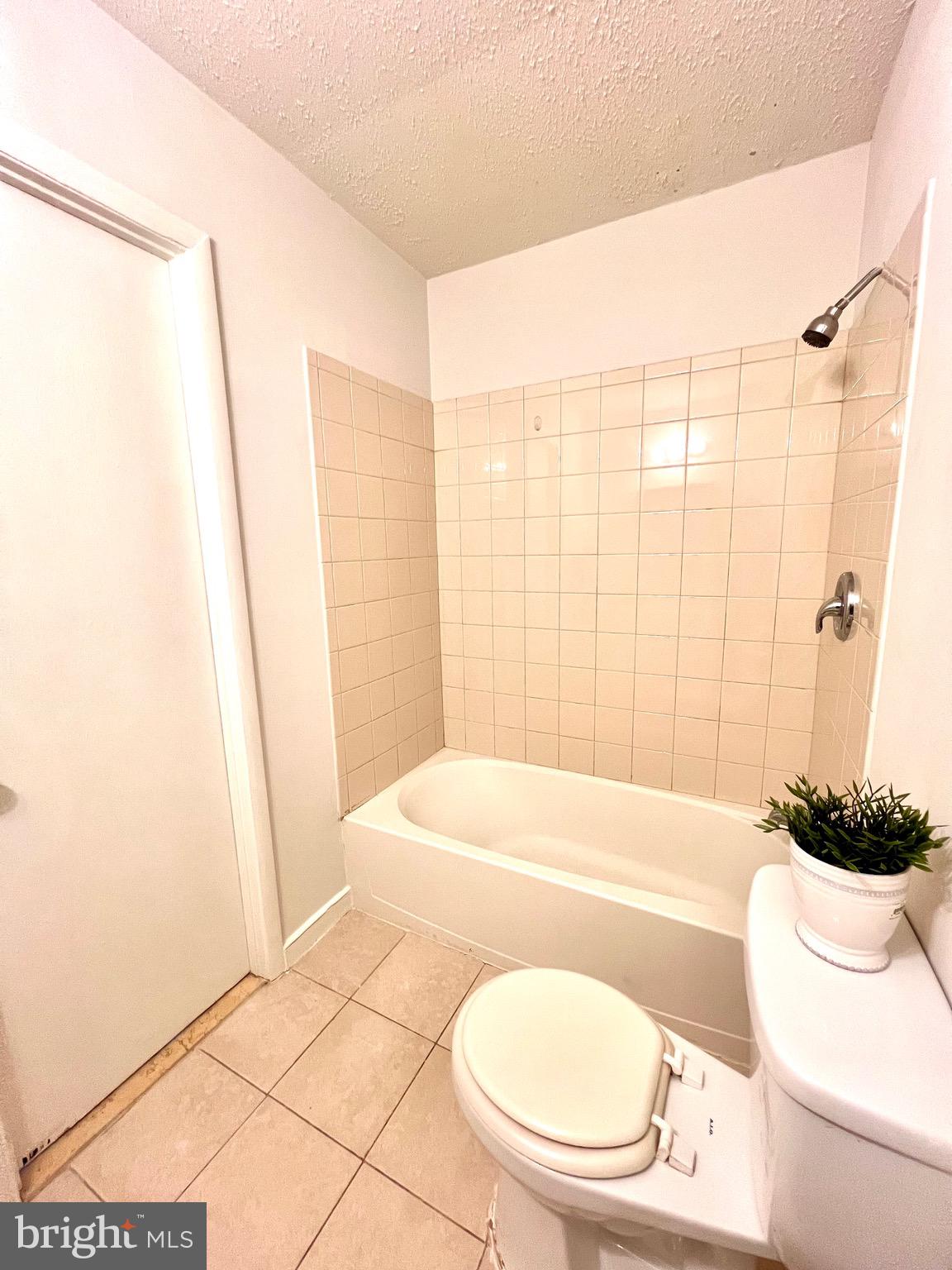 BEVERLY PARK - Residential