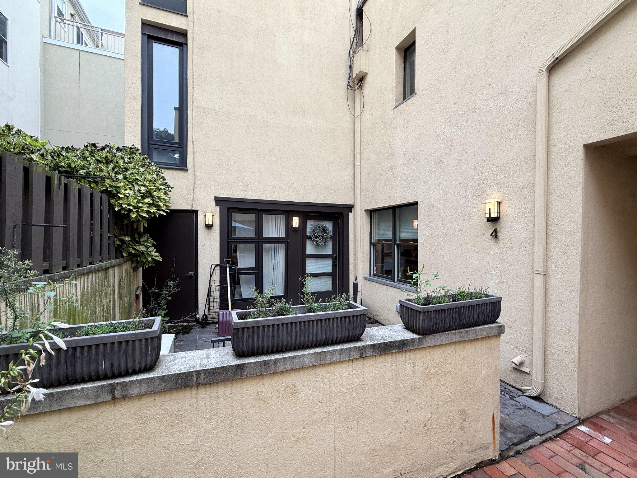 4 S ALDER STREET 4