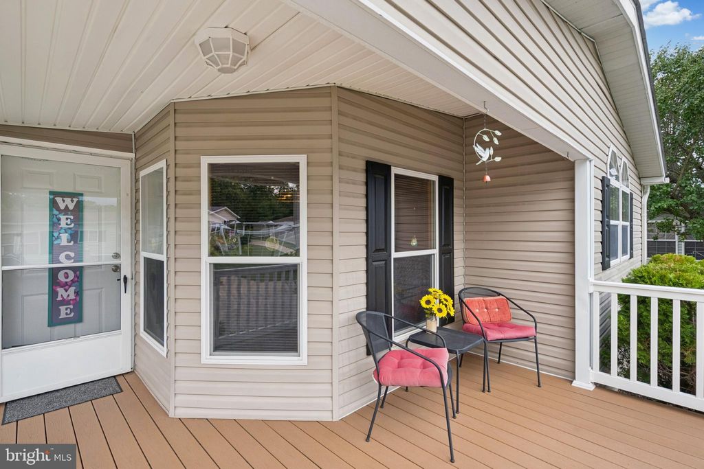 Photo of 492 Shadowcreek Ln, WILLIAMSTOWN, NJ 08094 (MLS # NJGL2062308)