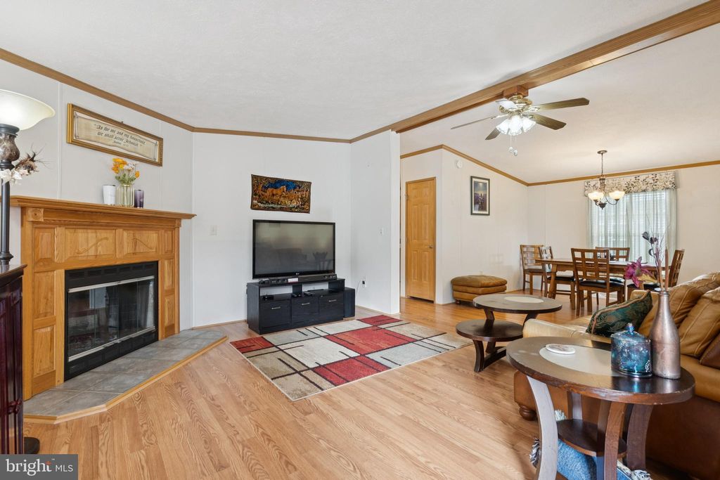 Photo of 492 Shadowcreek Ln, WILLIAMSTOWN, NJ 08094 (MLS # NJGL2062308)