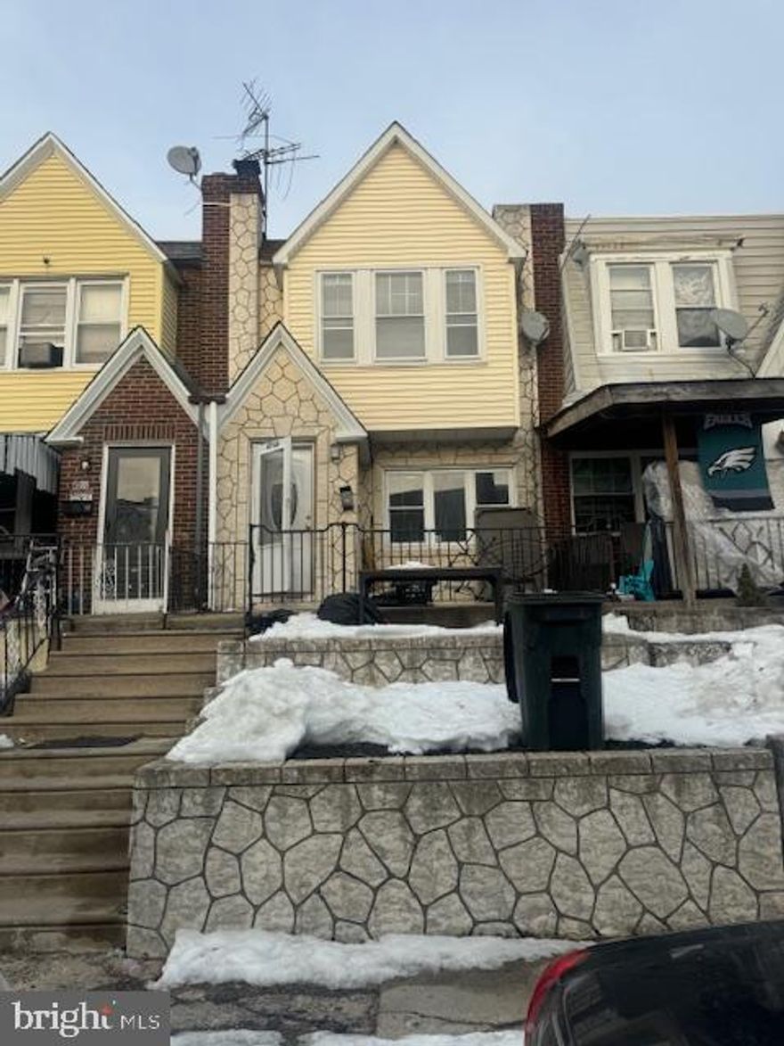 Great investment deal in the Holmesburg Neighborhood of Philadelphia, PA over on 4765 Vista St,
Philadelphia, PA 19136. It's a 2 Bedroom with 2 bath and has 940 sq. ft., currently owner-occupied but will
be delivered vacant. Perfect for investors or savvy buyers. This property offers endless possibilities: flip it,
rent it, hold it, or customize it to suit your vision!
Additional Information/Conditions:
•Small patio area in the front of the property
•Deck area at the back that can be refurbished
•Second bathroom in the basement has some missing paneling potentially exposing piping
•Kitchen needs an update
•Finished basement. Visible plumbing running along the ceiling
•Property is livable but needs updating
Terms:
Cash, Hard or Private Money only. The property comes in "AS-IS" condition. Buyer pays all closing costs,
escrow fees, and transfer tax.
Open escrow with a $5,000 non-refundable earnest deposit to our title company of choice.
Buyer to verify all information as seller makes no claims
or warranties expressed or implied. Buyer must perform due diligence and hold seller harmless.
NONE of the info above is deemed accurate and is for informational purposes only. Seller and its members
or representatives make no guarantees concerning property condition, value, characteristics, or financial
benefits.