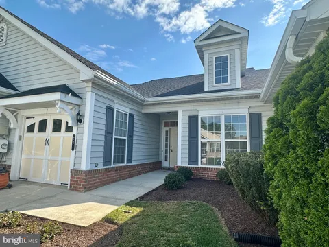 224 Williamsburg Circle, La Plata, MD MLS: MDCH2042176