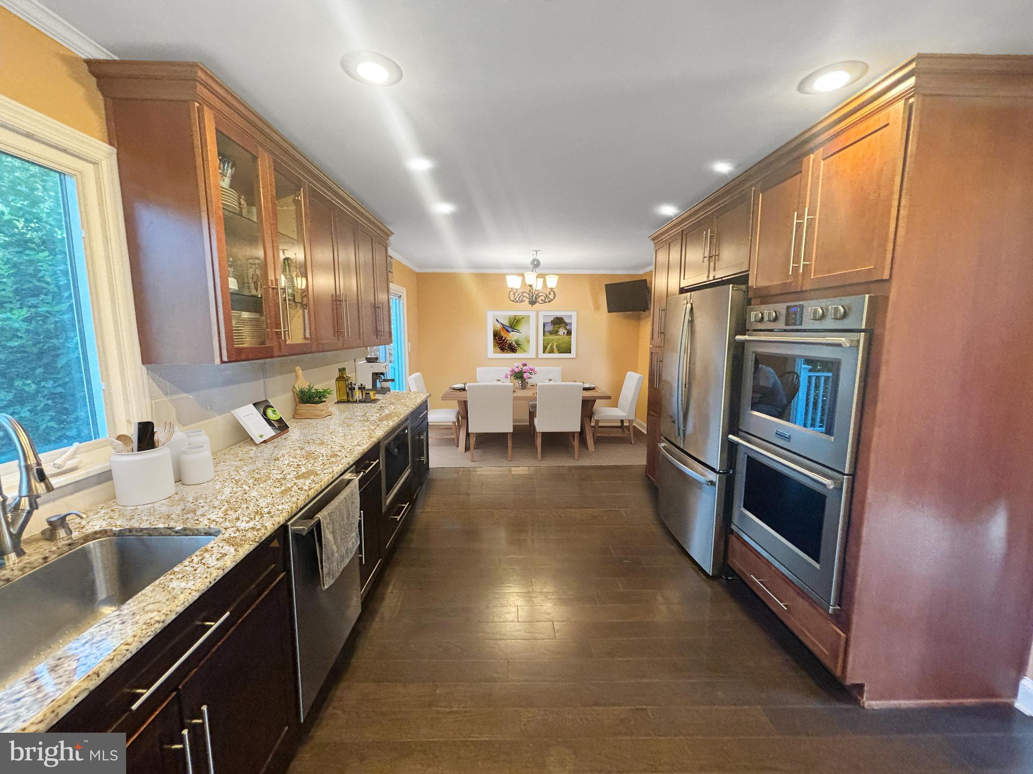 27 GLEN DRIVE