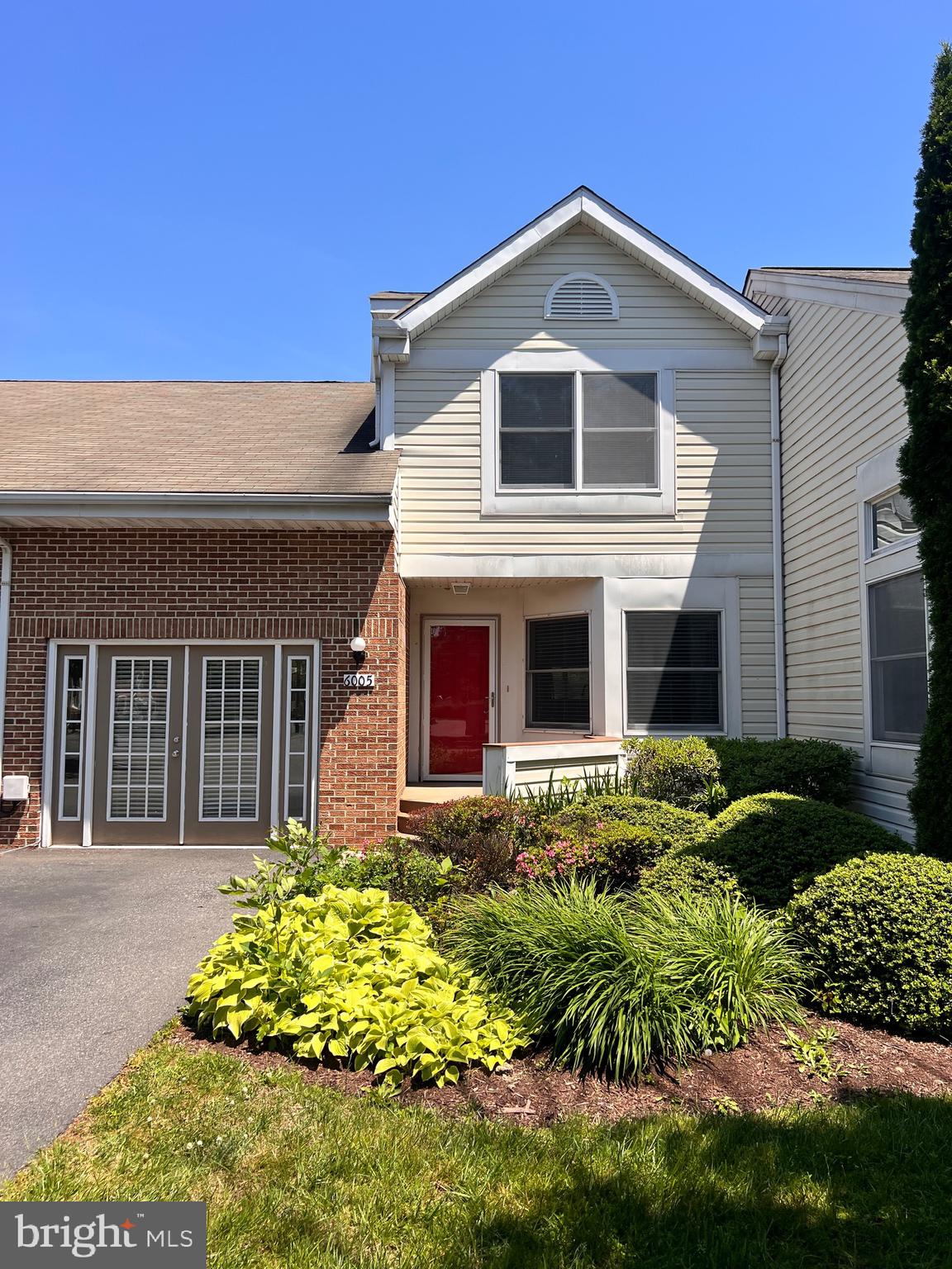 BRIDGEPOINTE - Residential