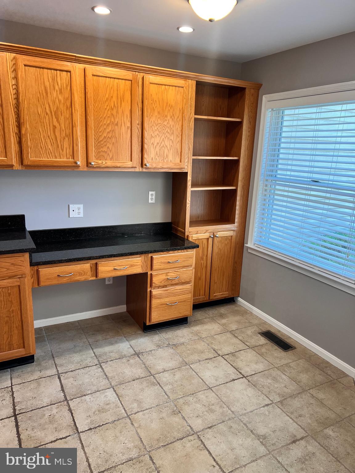 BRIDGEPOINTE - Residential