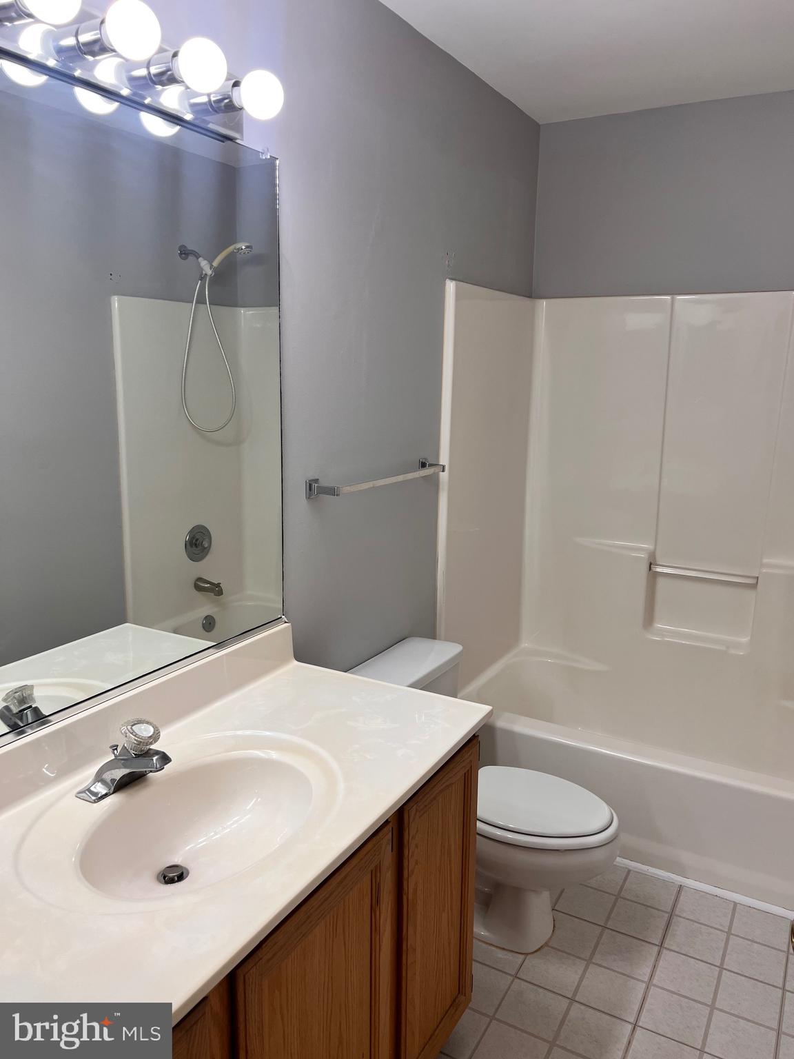 BRIDGEPOINTE - Residential