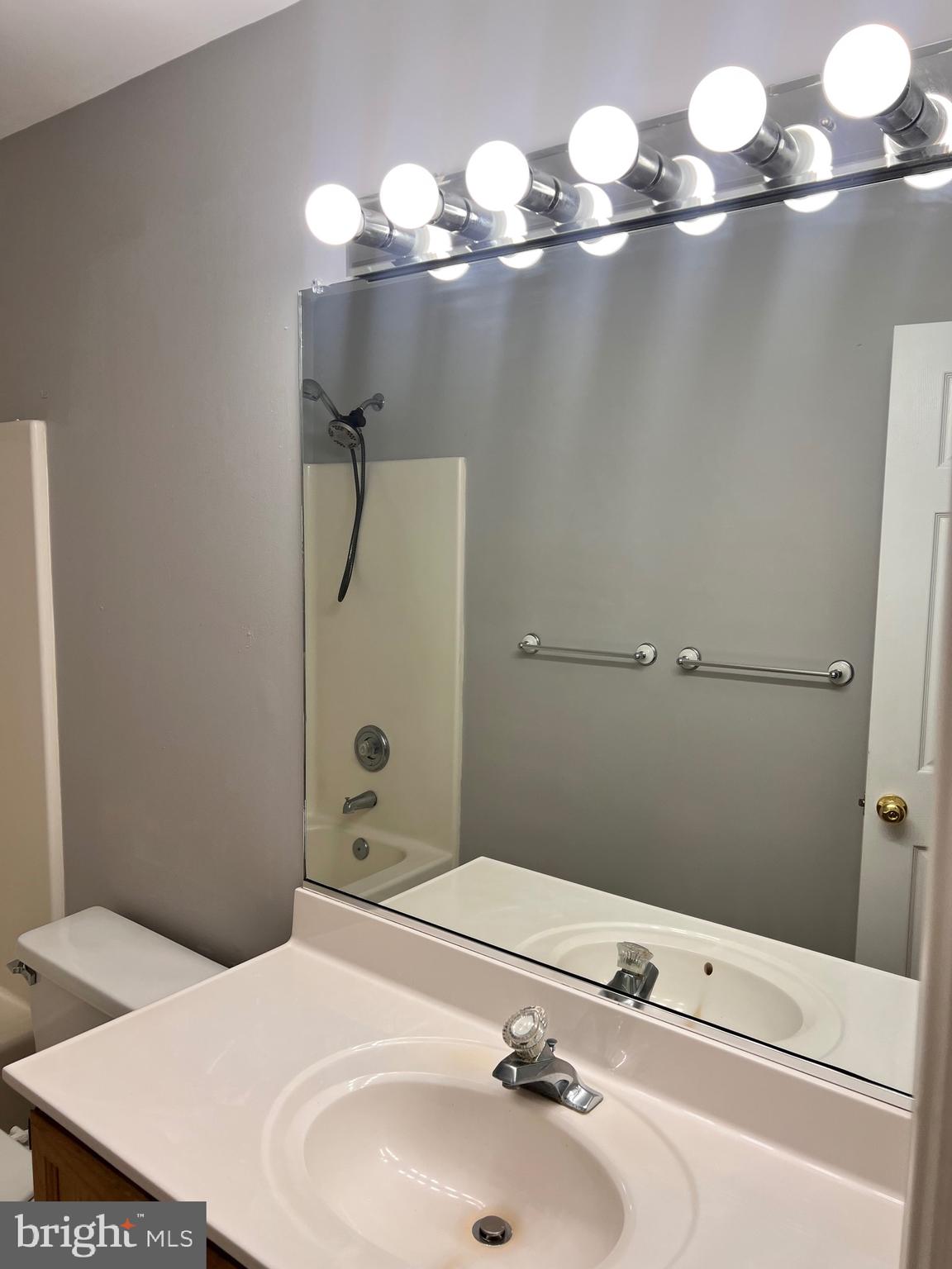 BRIDGEPOINTE - Residential