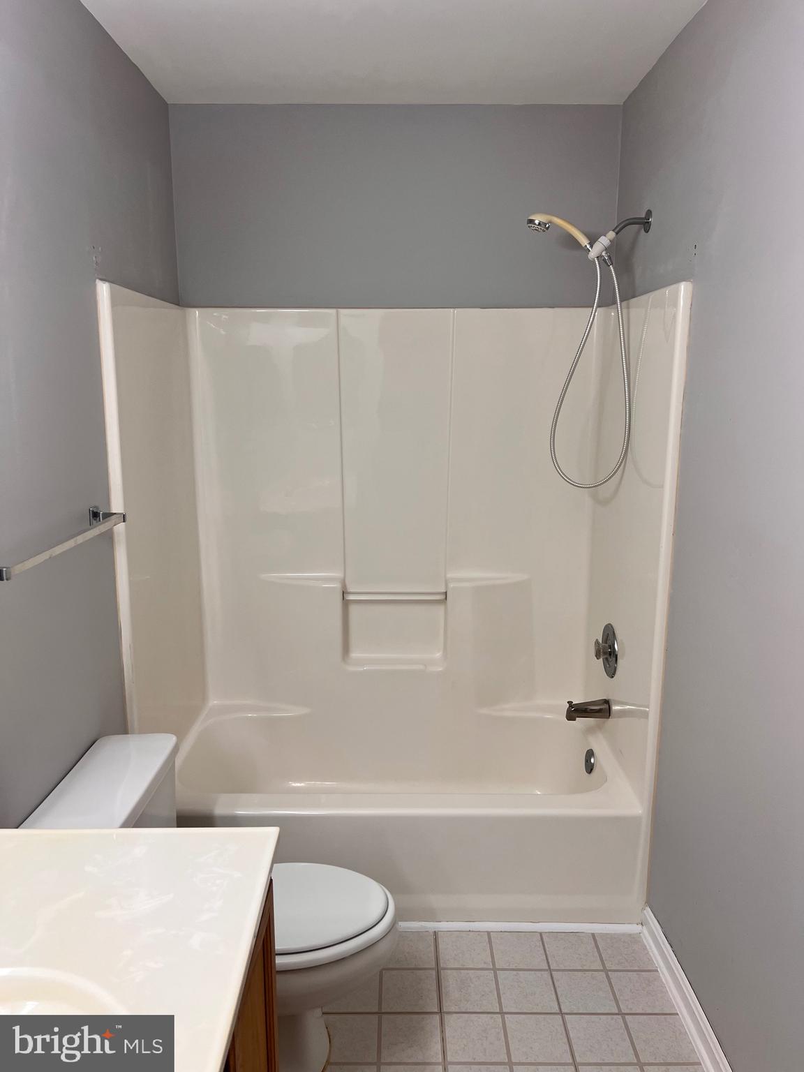 BRIDGEPOINTE - Residential