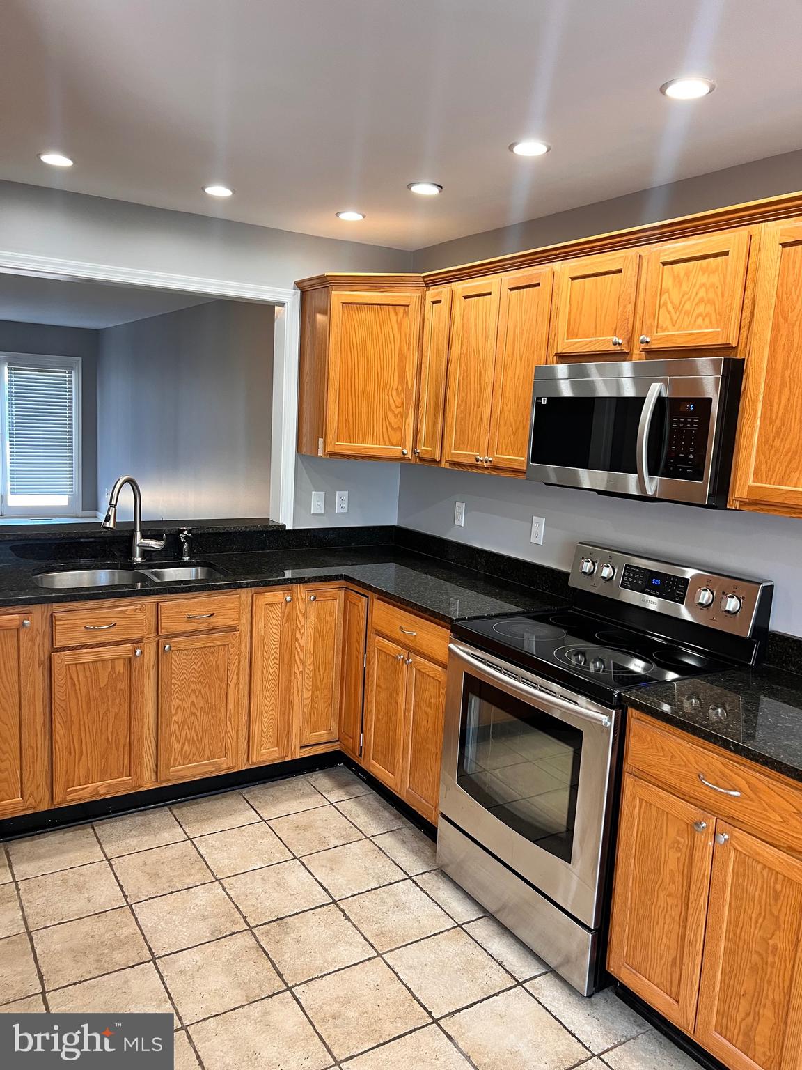 BRIDGEPOINTE - Residential