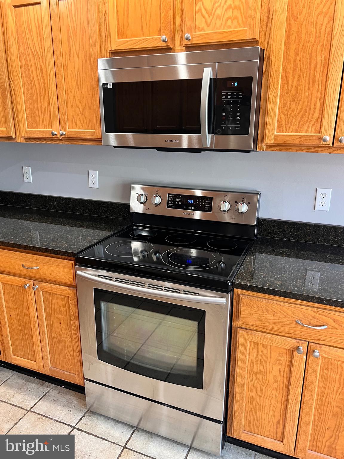 BRIDGEPOINTE - Residential