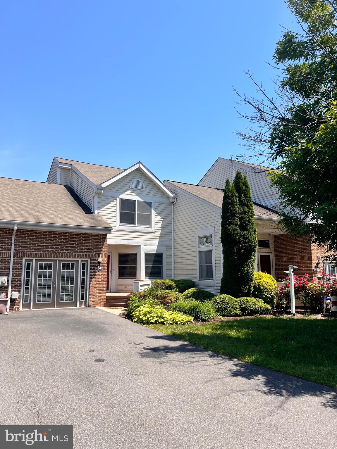 BRIDGEPOINTE - Residential