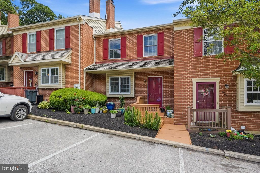 Photo of 625 Coates Lane, KING OF PRUSSIA, PA 19406 (MLS # PAMC2181484)