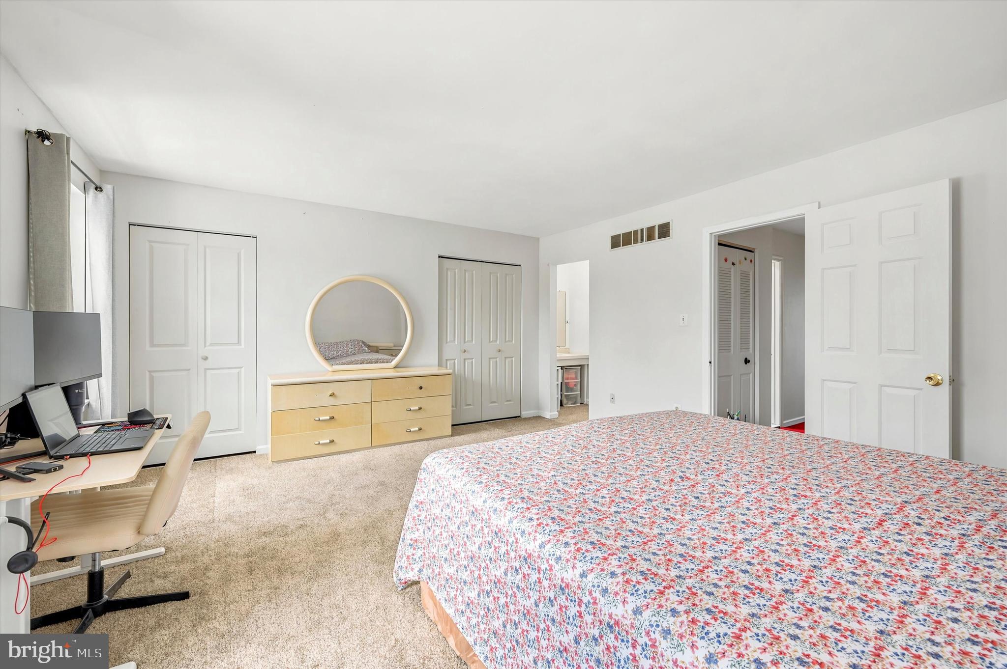 HERITAGE MANOR - Residential