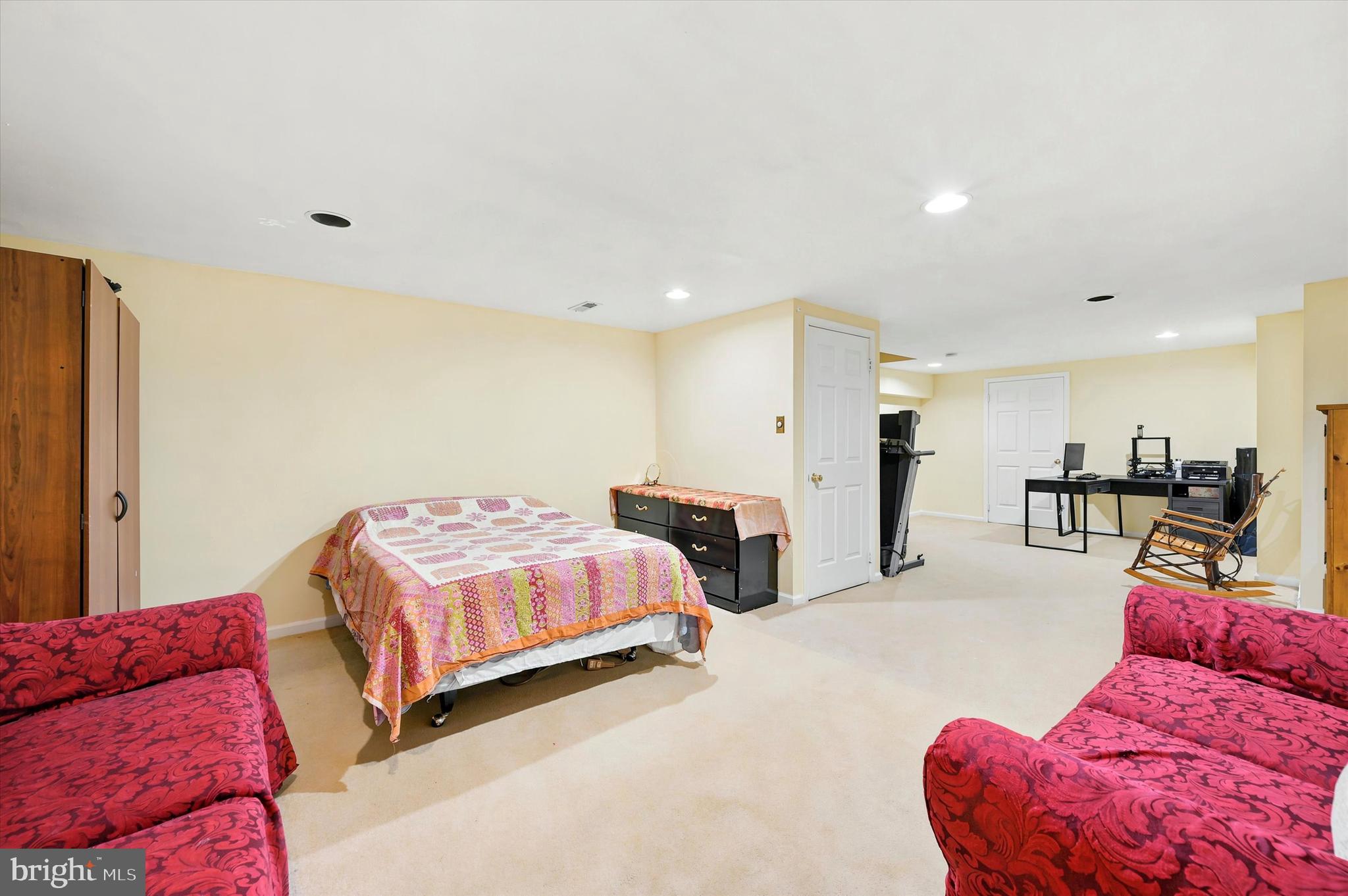 HERITAGE MANOR - Residential
