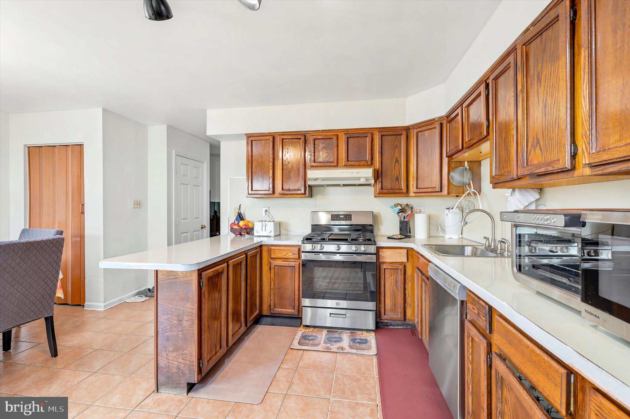 HERITAGE MANOR - Residential