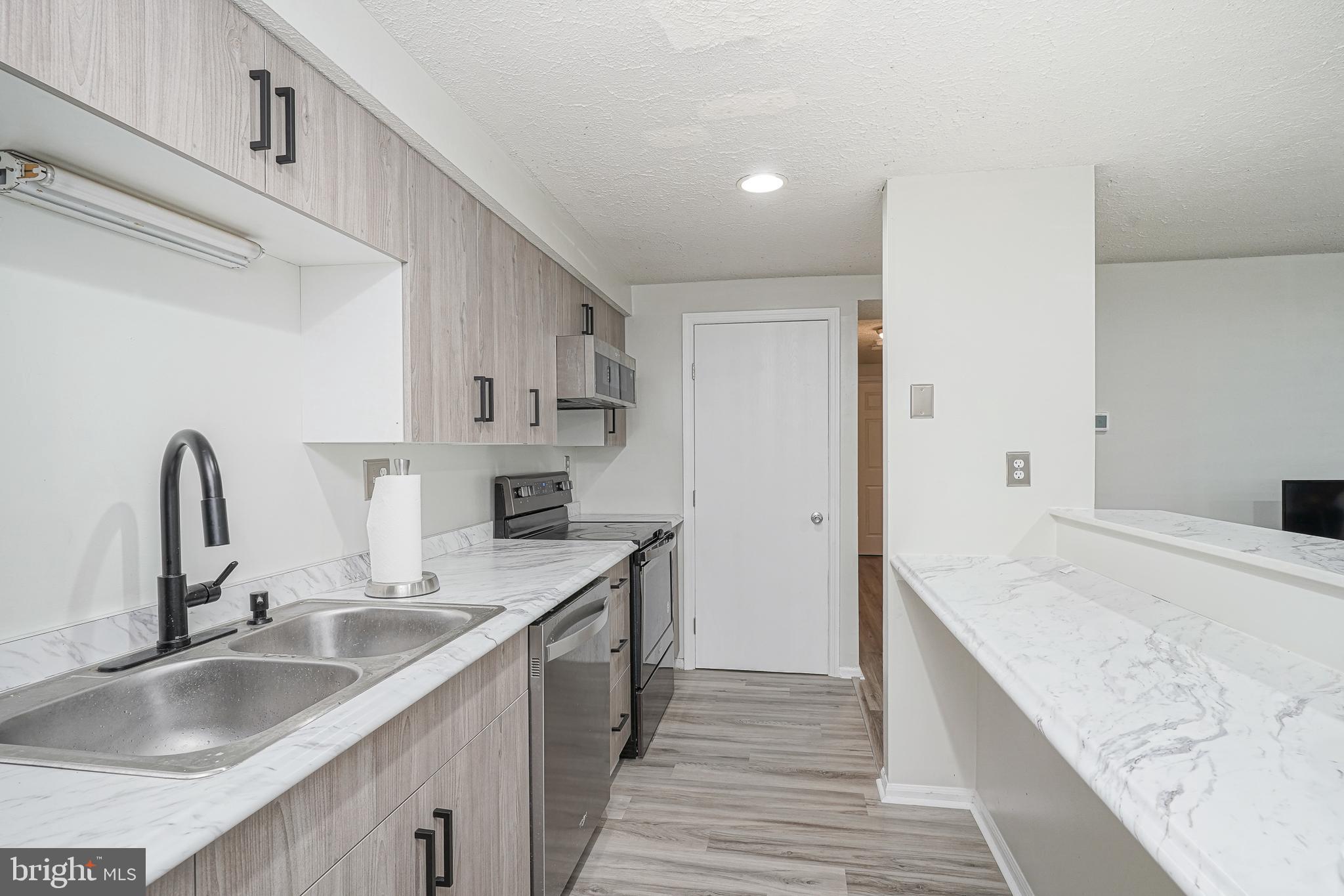 14 CRANBERRY COURT