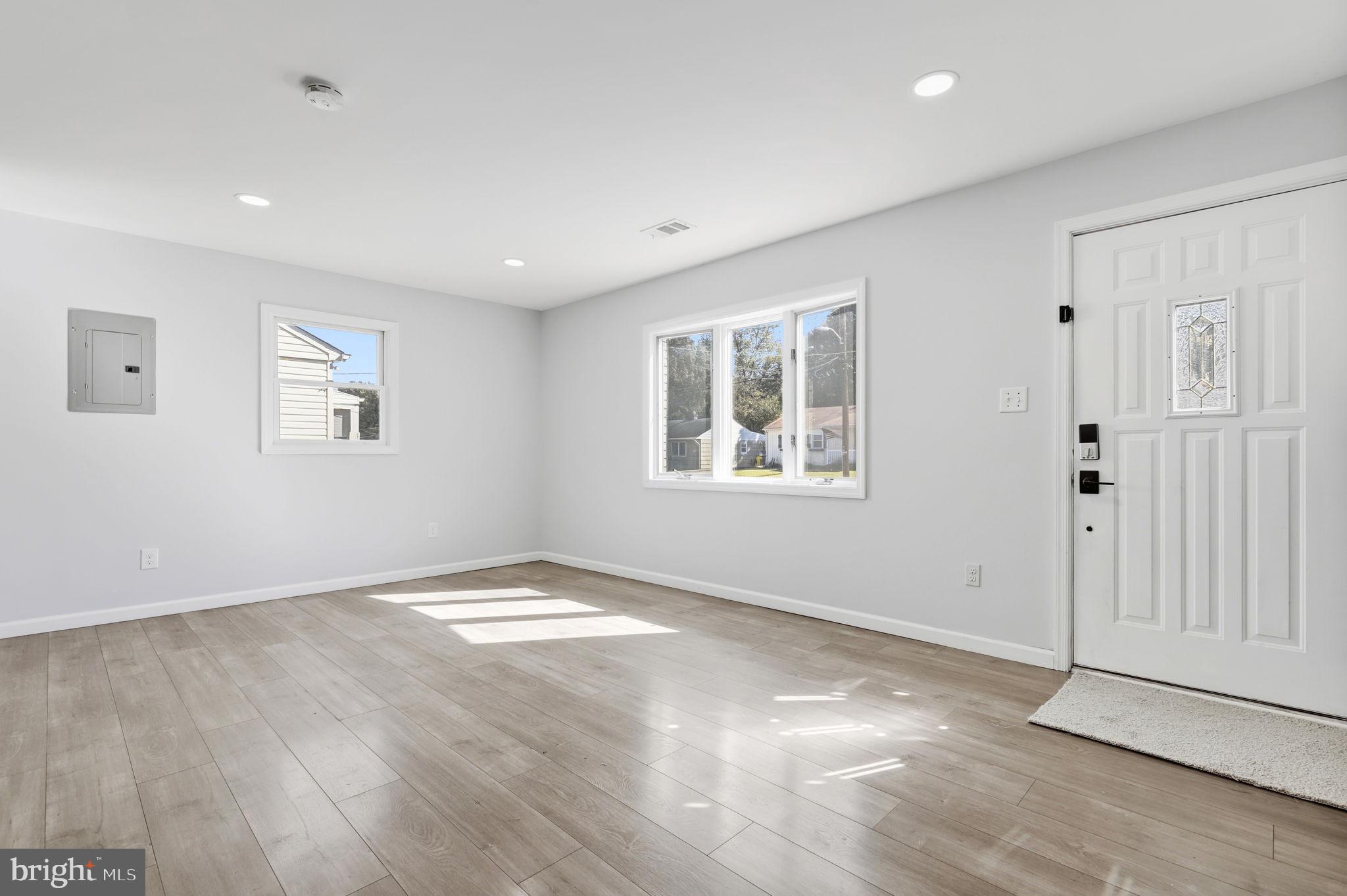 GLEN GARDENS - Residential