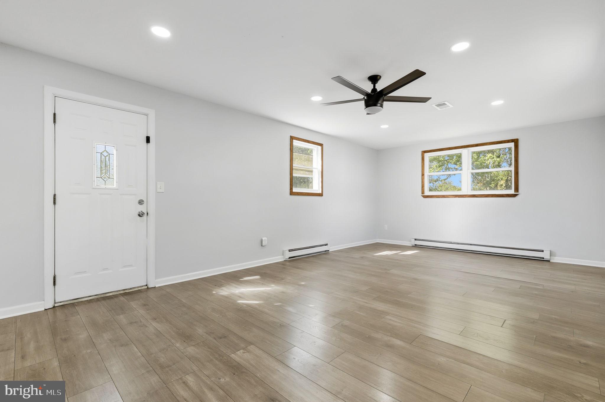 GLEN GARDENS - Residential