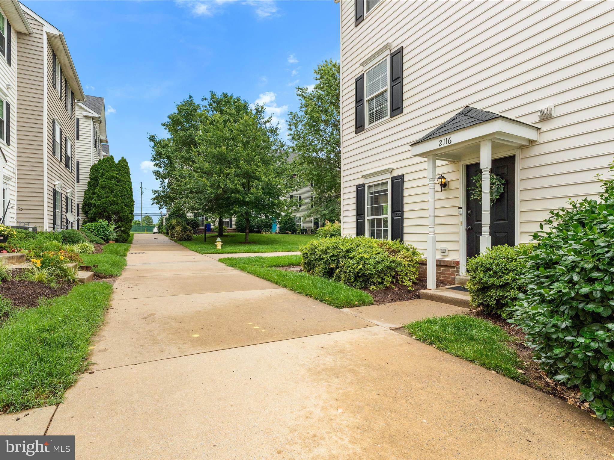 AVINGTON PARK - Residential