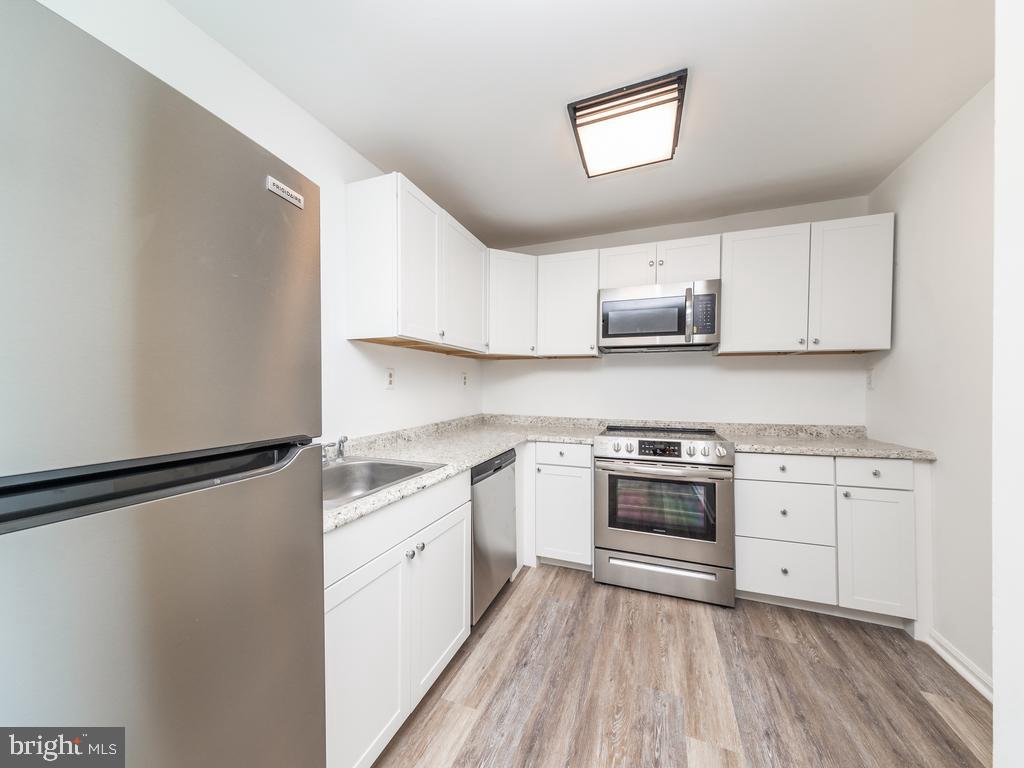 CENTRAL PARK TOWNHOMES - Residential